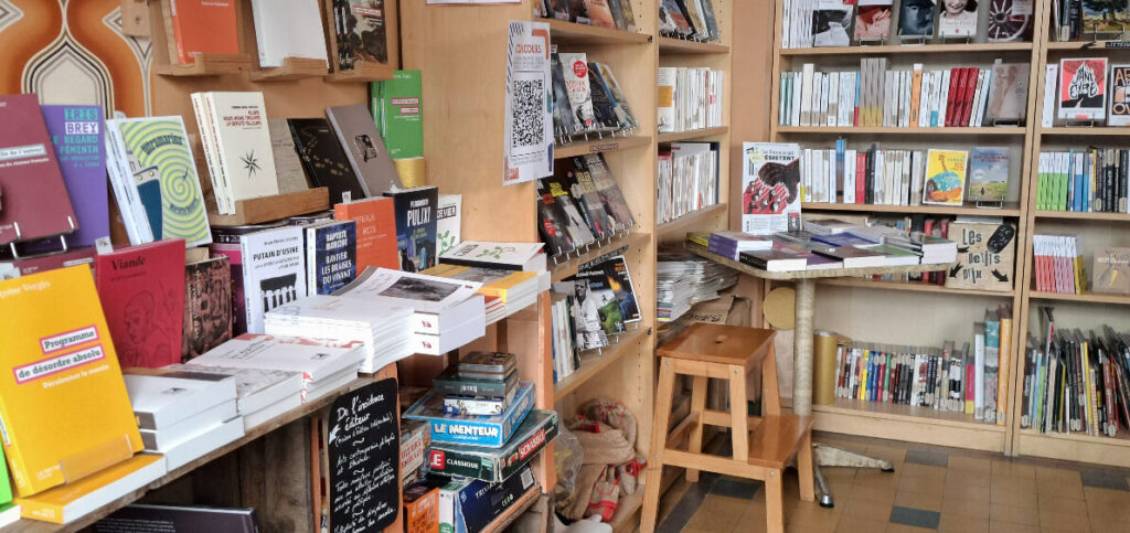 Livres biblio café Poitiers